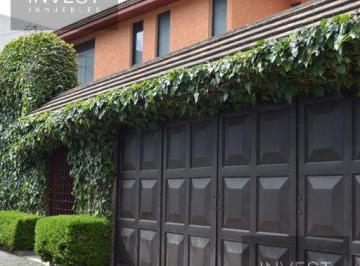Casa · 340m² · 3 Recámaras · 4 Estacionamientos · Casa en Venta en Pueblo Nuevo 3 Recámaras