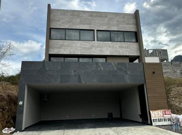 Fachada · Casa en Renta Álamo Sur