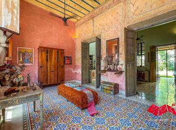 Casa de 2 habitaciones, Mérida · Residencia Colonial Llena de Arte con Jardín Privado y Piscina en La Ermita (Yps - 02 - 0262)