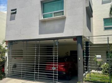 1 · Casa en Venta en Hacienda San Francisco