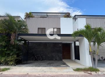 Casa · 246m² · 3 Recámaras · 2 Estacionamientos · Casa en Venta en Residencial Aqua