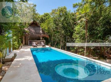 Departamento · 83m² · 2 Recámaras · 1 Estacionamiento · Departamento in Akumal