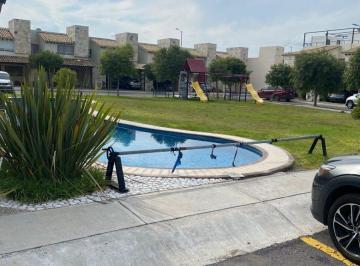 Casa de 3 habitaciones, Celaya · Casa en Venta en Senda Real