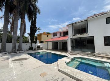 Casa de 3 habitaciones, Cuernavaca · Casa en Venta en Los Tabachines (Club de Golf), Cuernavaca, Morelos.