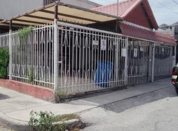 Casa de 4 habitaciones, Chihuahua · En Venta Casa Grande en Fracc. Continental (Por Tec de Monterrey) $2'600,000