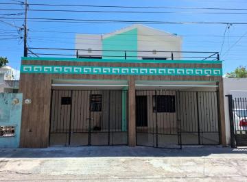 Casa de 5 habitaciones, Mérida · Casa en Venta en Merida Poligono 108 Ctm