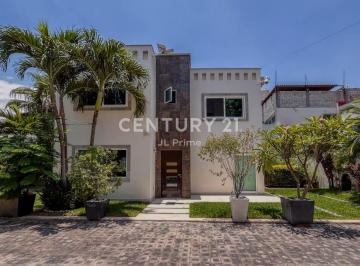 Casa de 4 habitaciones, Yautepec · Casa de 4 Recámaras con Alberca en Oaxtepec Centro