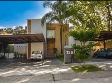 Casa de 3 habitaciones, Tlajomulco de Zúñiga · Casa en Venta en El Palomar, Tlajomulco