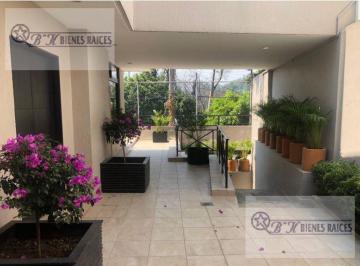 Casa · 550m² · 4 Recámaras · 3 Estacionamientos · Casa en Renta, Lomas de Chapultepec Buena Zona en Calle Tranquila