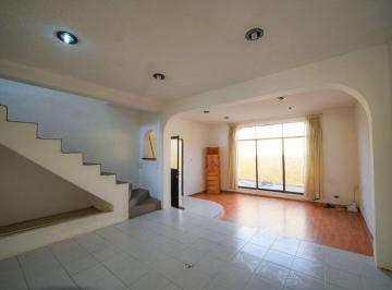 Casa de 3 habitaciones, Nezahualcóyotl · Casa en Venta en Bosques de Aragón