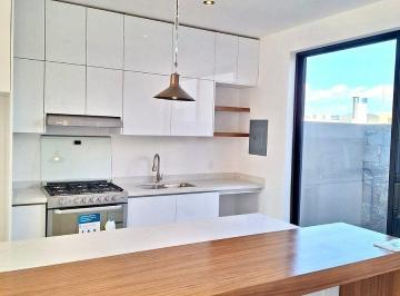 24f9bb1bc25afdb8dbe7b6ae1aaeb4bb78528c513978e1a423bcdac4c09e2144 · Casa de un Piso Juriquilla Privada Laztana