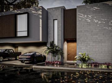 Casa · 4 Recámaras · 3 Estacionamientos · Casa en Venta en Carolco