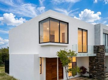 Casa en condominio de 3 habitaciones, Zapopan · Casa en Venta en Sendas Residencial, Zapopan Norte 3 Recámaras