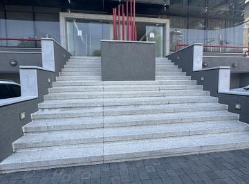Oficina · 200m² · 6 Estacionamientos · Oficina en Renta Jardines en La Montaña