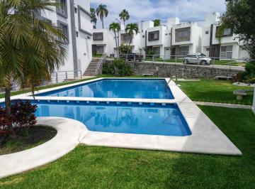 Casa en condominio · 175m² · 3 Recámaras · 2 Estacionamientos · Casa en Venta en Condominio Chulavista – Ubicación Central y Seguridad