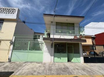 Casa de 5 habitaciones, Puebla · Heroes de Puebla, Muy Cerca de Hospital Militar y La Calera