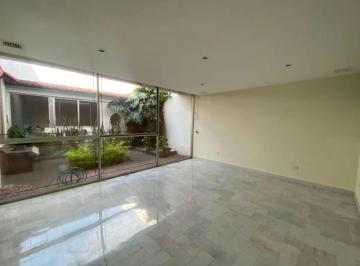 Casa · 370m² · 3 Recámaras · 2 Estacionamientos · Prado Coapa, Casa Remodelada en Fraccionamiento Cerrado