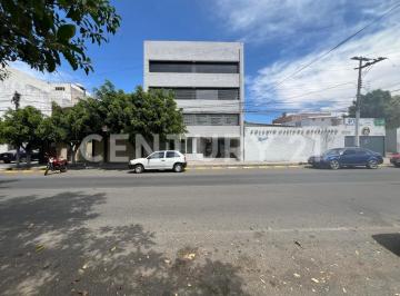 Oficina · 88m² · Oficinas en Renta en Ejército Republicano