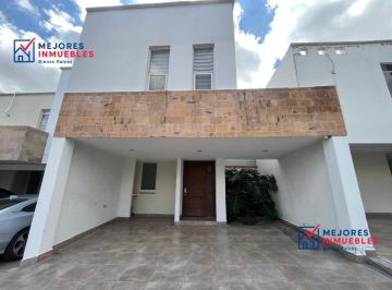 Casa · 210m² · 3 Recámaras · 2 Estacionamientos · Casa en Renta, Fraccionamiento Danubio Azul, León, Gto