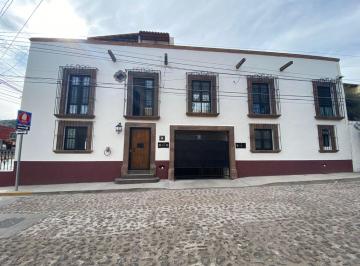 Edificio de 11 habitaciones, San Miguel de Allende · Rento Edificio Ubicado en Una de Las Zonas con Mayor Visibilidad y Vialidad