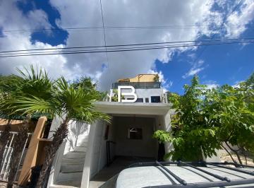 Casa · 236m² · 6 Recámaras · Casa en Puerto Morelos