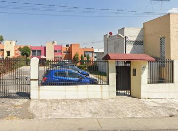 Casa de 3 habitaciones, Cuautitlán Izcalli · Casa en Venta en Jardines del Alba, Cuautitlán Izcalli, Méx.