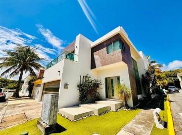 10edaaf15f98c379a52f88da319441ffd6570d32a29cc099d680396cf40ef7fa · Casa en Venta en Veracruz con Dobel Garaje Fracc. Playas del Conchal
