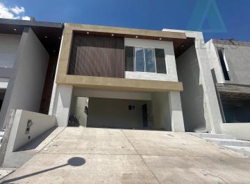 Casa · 230m² · 3 Recámaras · 2 Estacionamientos · Estrena Residencia en Cumbres Dominion, Alidia