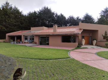 Casa · 617m² · 4 Recámaras · 10 Estacionamientos · Extraordinaria Casa en Santo Tomas Ajusco