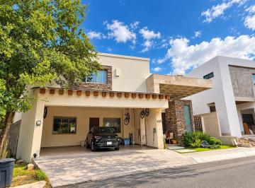 5bfc1b9d172a4853f10fa99612322f00958e459a2cd06ba9ebf4f193e00d12a3 · Casa en Venta Carolco Residencial Monterrey