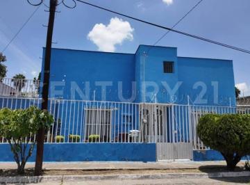 Casa · 230m² · 4 Recámaras · 3 Estacionamientos · Casa en Renta, Col, Jardines del Sur, Guadalajara, Jalisco