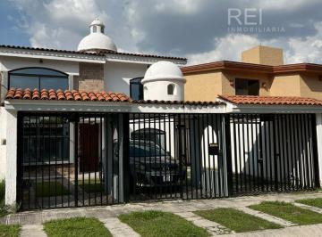 Casa de 4 habitaciones, Tlajomulco de Zúñiga · Casa en Venta El Palomar Tlajomulco