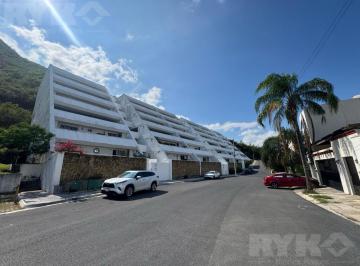Departamento · 140m² · 2 Recámaras · 2 Estacionamientos · Departamento en Satélite Acueducto