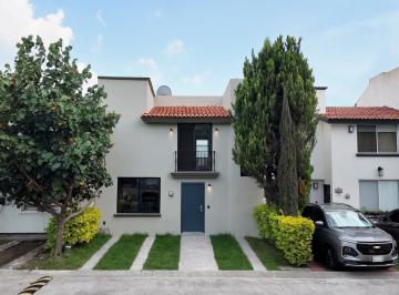 Casa · 121m² · 3 Recámaras · 2 Estacionamientos · Casa en Fraccionamiento Nueva Galicia Residencial