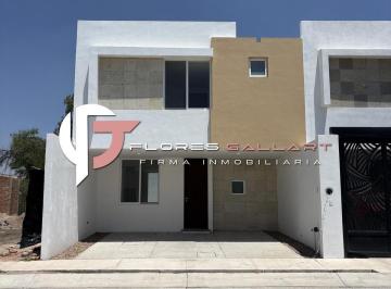 Casa · 137m² · 3 Recámaras · 2 Estacionamientos · Casa en Venta en Fracc. Stacia Al Norte de La Ciudad de Aguascalientes