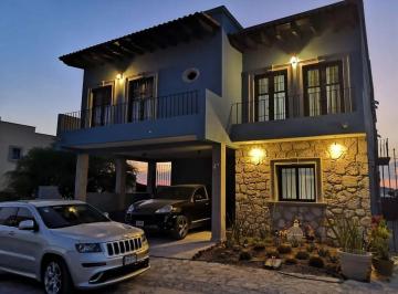 Casa de 4 habitaciones, San Miguel de Allende · Casa de 484 m² con 4 Recámaras en Venta en El Capricho San Miguel de Allende