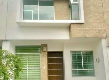 Casa en condominio de 3 habitaciones, Zapopan · Casa en Venta en Bosques Natura Residencial, Zapopan