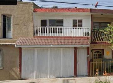 Casa de 3 habitaciones, Guadalajara · Casa en San Vicente, Guadalajara, Jalisco Tglj5