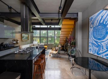 Pasillo a la cocina, sala y escalera · Town House de Diseño con Roof Garden Privado en Condesa