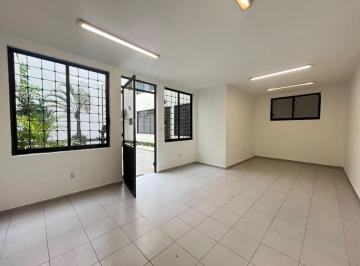 Oficina · 110m² · 3 Recámaras · 1 Estacionamiento · Amplia Oficina de 110 m² en Pb a La Renta en La del Valle