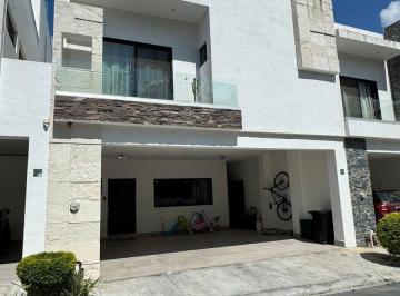 Casa de 3 habitaciones, Monterrey · Casa Venta en Privada Los Vientos, Carretera Nacional