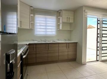 Casa de 3 habitaciones, Tijuana · Casa en Renta 3 Recamaras Semi Amueblada Viñas del Mar