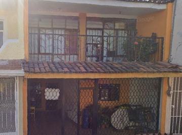Casa de 3 habitaciones, Guadalajara · Casa en Venta a Precio Remate en Guadalajara Sm
