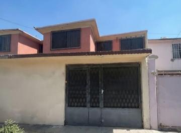 Casa de 2 habitaciones, Ecatepec de Morelos · Casa en Venta a Precio Remate en Ecatepec Sm