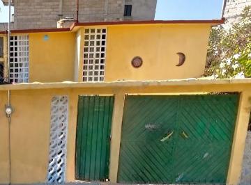 Casa de 3 habitaciones, Nezahualcóyotl · Casa en Venta en Plazas de Aragon, Netzahualcoyotl