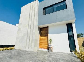 Casa · 173m² · 3 Recámaras · Casa en Venta en Mayorca por Eje Metropolitano