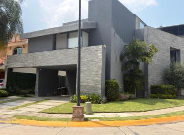 Casa de 3 habitaciones, Zapopan · Hermosa Casa en Esquina en Los Frailes Cerca de Andares