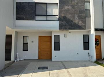 Casa de 3 habitaciones, San Andrés Cholula · ¡Casa Nueva en Renta $17,500! | Roof Garden + Casa Club + Alberca