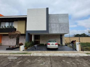 Casa de 3 habitaciones, Morelia · Casa a La Venta en Paseo de La Castellana