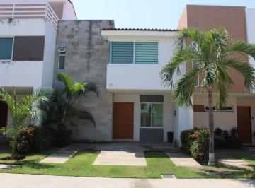 Casa en condominio de 3 habitaciones, Puerto Vallarta · Casa en Venta Entre Rios